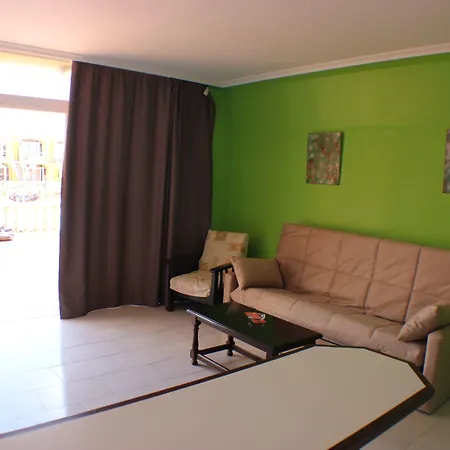 La Piramide Costa De Antigua