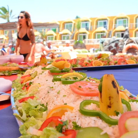 La Piramide 코스타 데 안티과