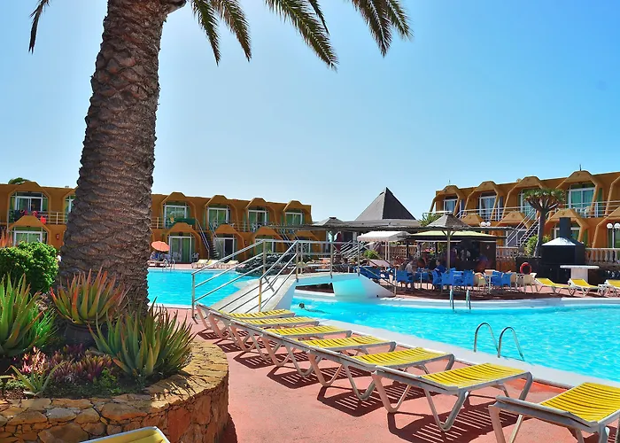 La Piramide 3* Costa De Antigua