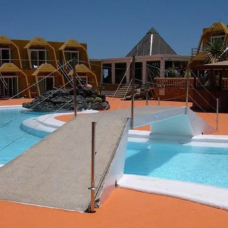 La Piramide Apartamento 3*
