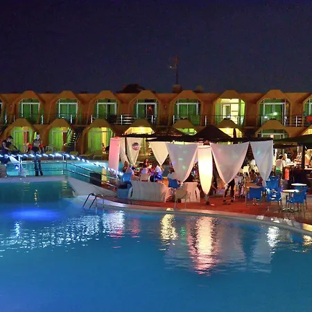 Apartamento La Piramide 3*