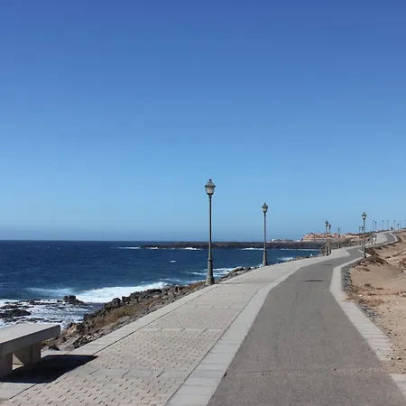 La Piramide Costa De Antigua