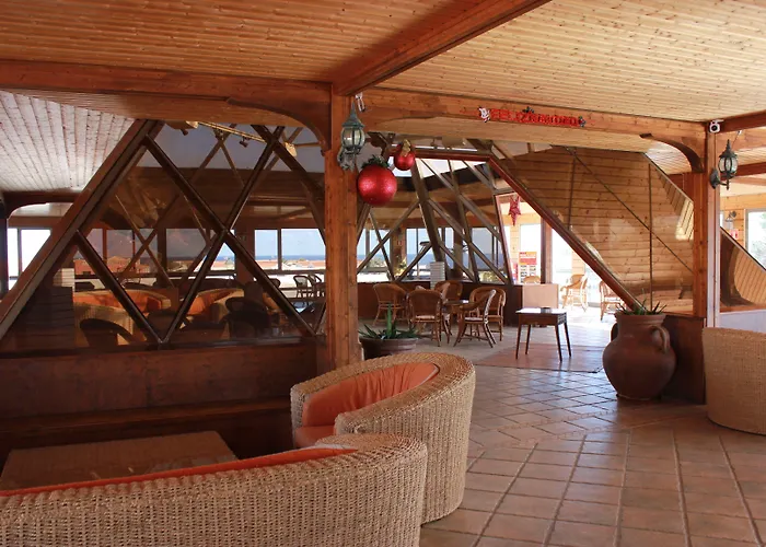 La Piramide 3* 코스타 데 안티과