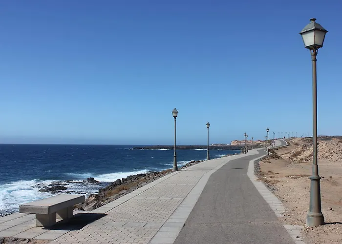 La Piramide Costa De Antigua