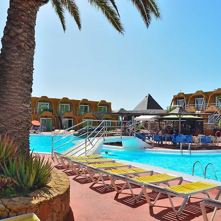 La Piramide 3* Costa De Antigua