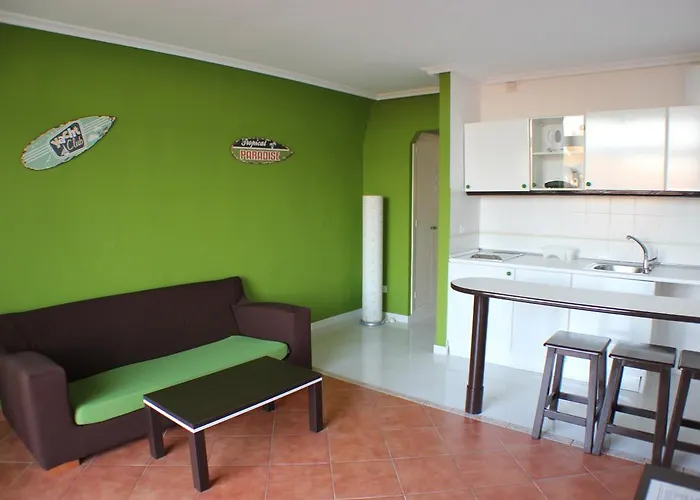 La Piramide Costa De Antigua